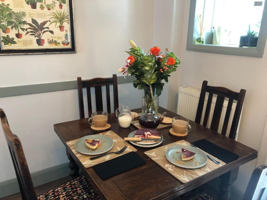 Вилла *Stunning* The Botanist Rest Ventnor Iow Экстерьер фото