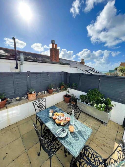 Вилла *Stunning* The Botanist Rest Ventnor Iow Экстерьер фото